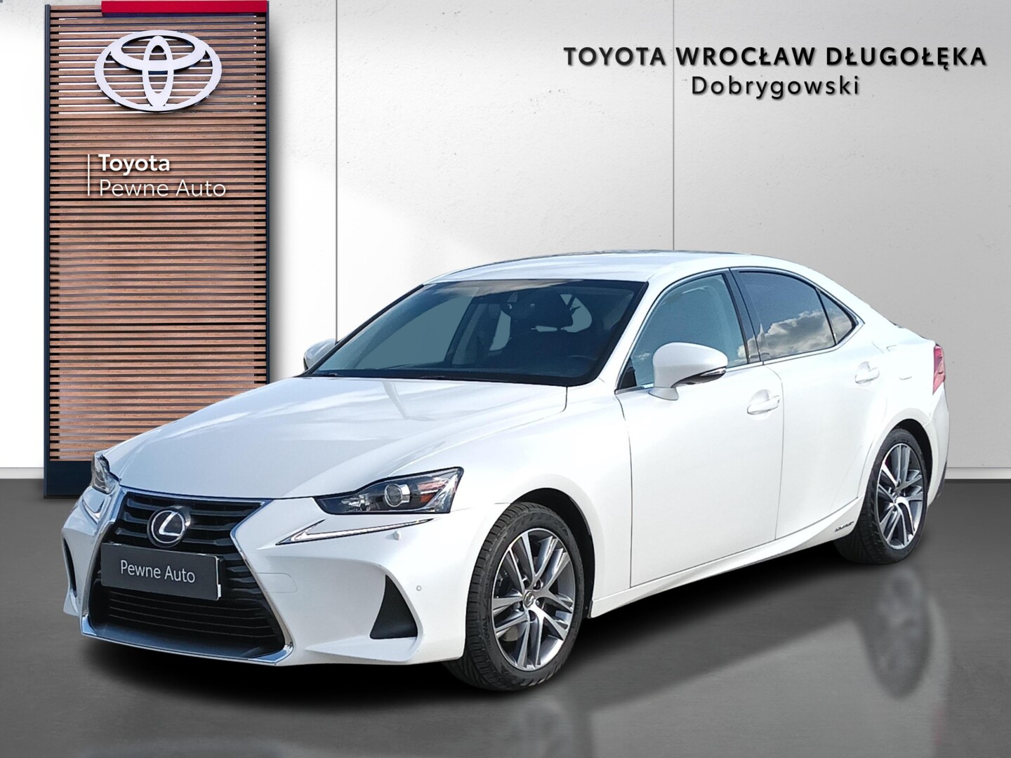 Lexus IS