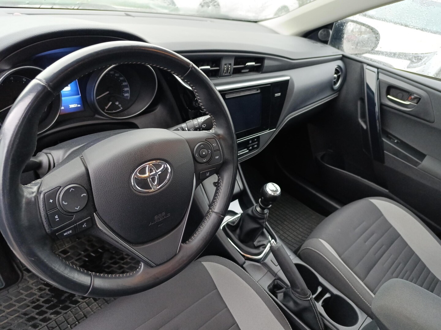 Toyota Auris