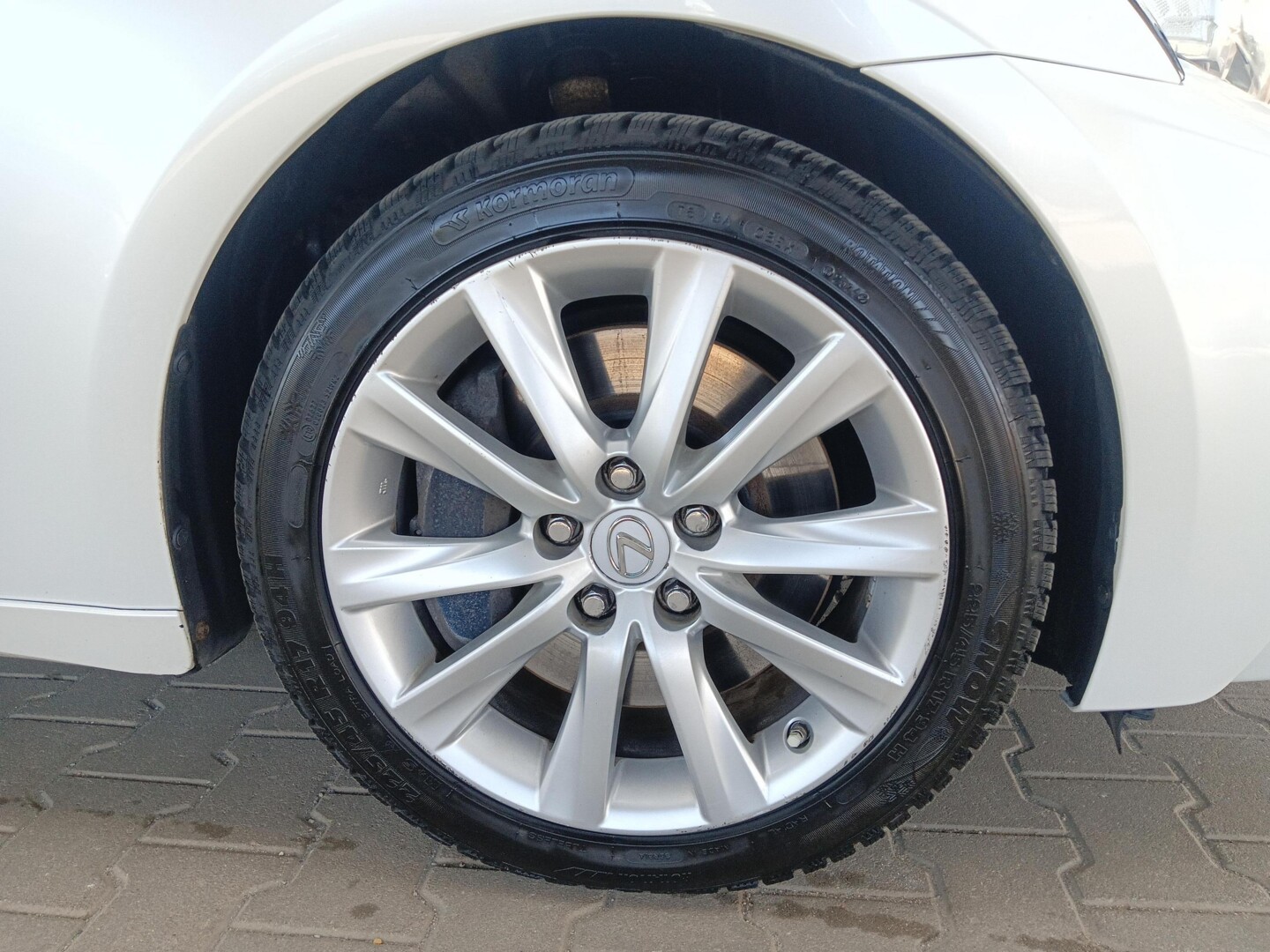 Lexus IS