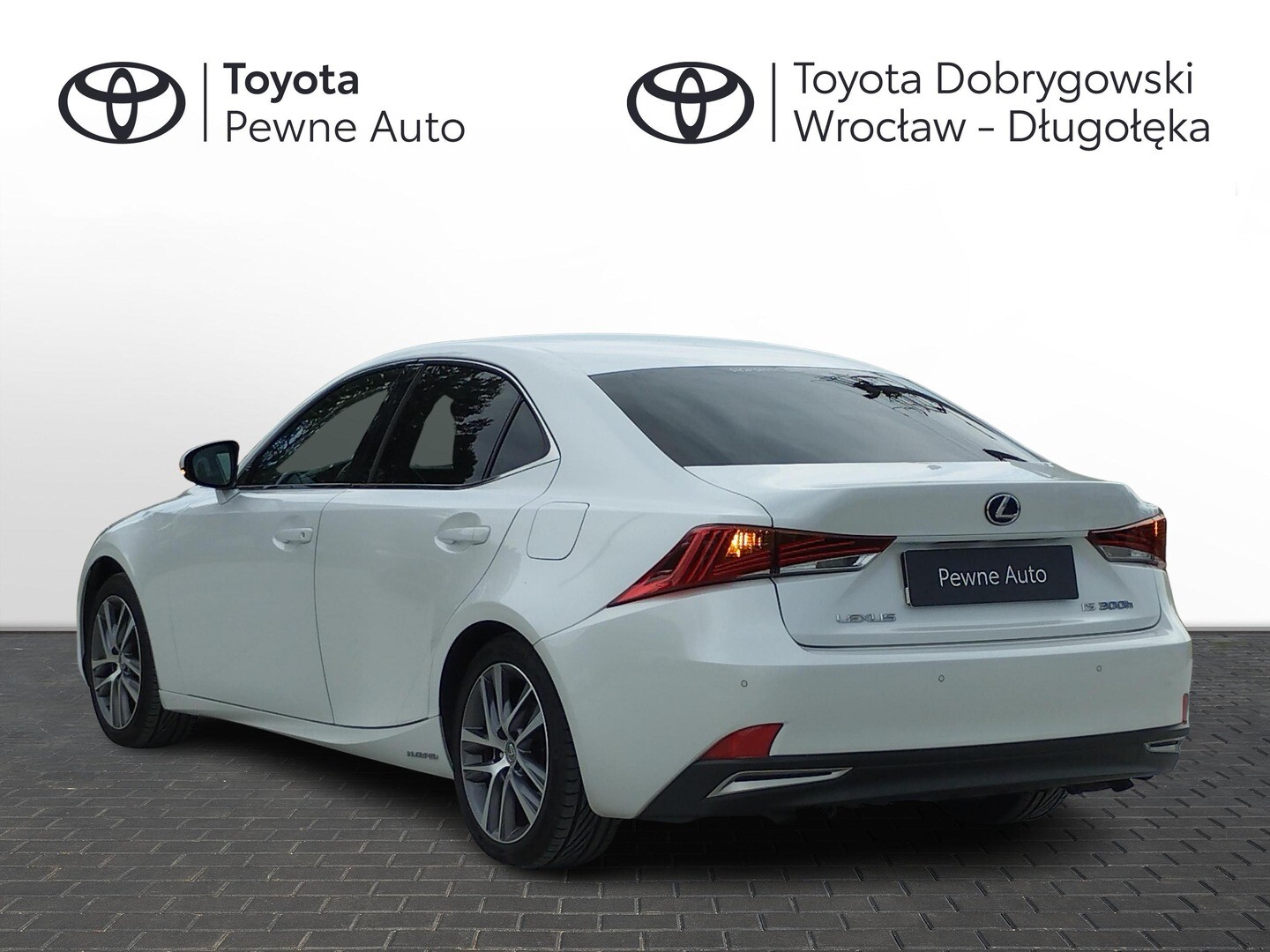 Lexus IS