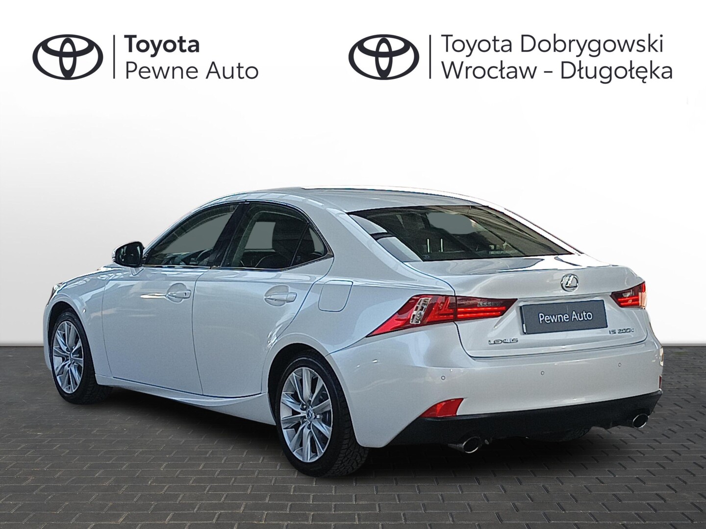 Lexus IS